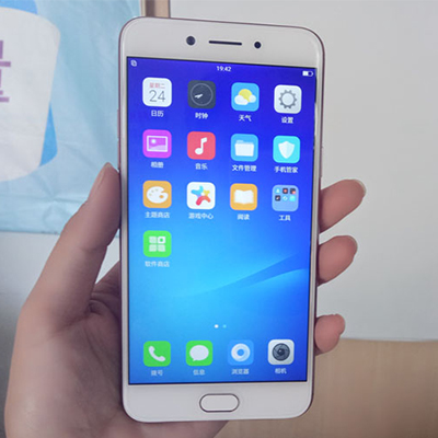 OPPO A77
